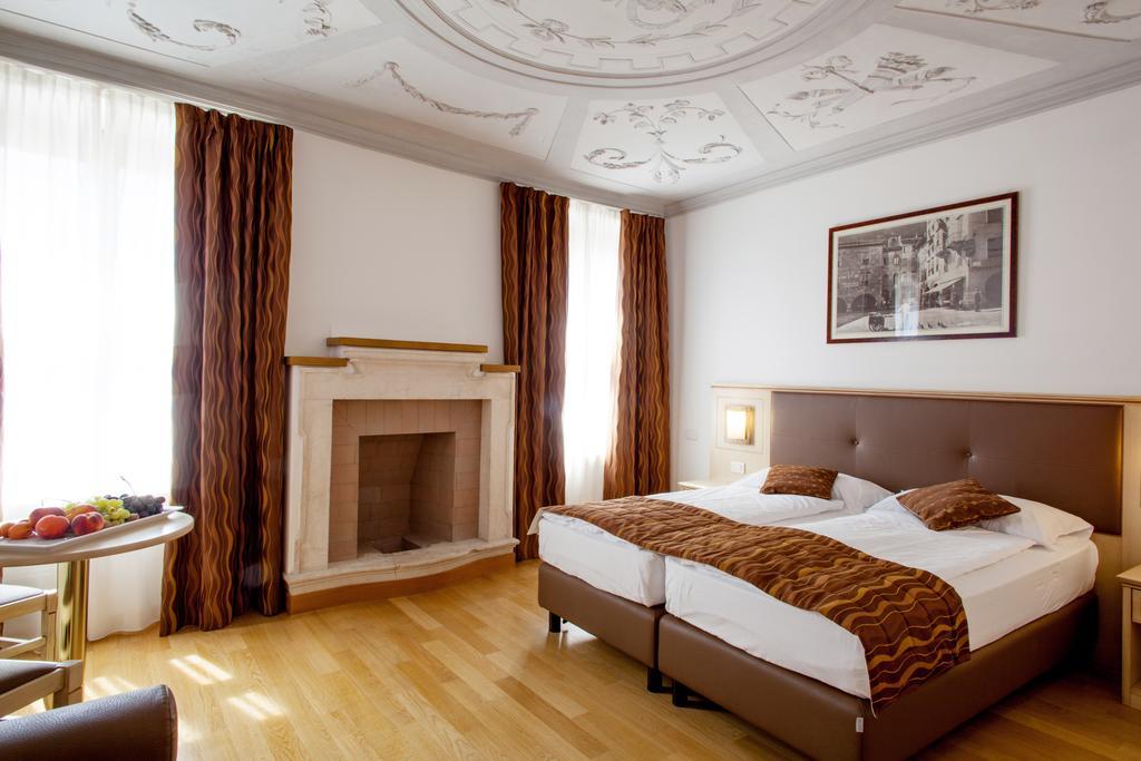 Hotel Portici - Romantik & Wellness 리바 델 이탈리아 베로나 외부 사진